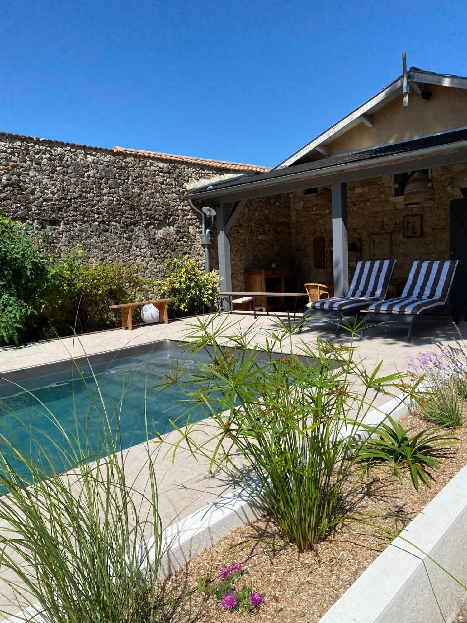 La Maison Reverdi Guest house Lamarque